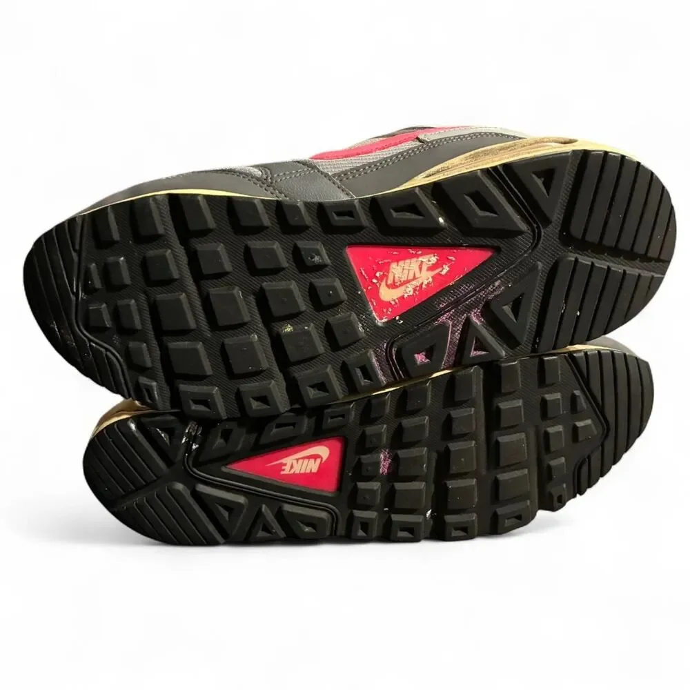 Nike Air Max Navigate Grey / Pink Y7 Women’s 9 Trainers